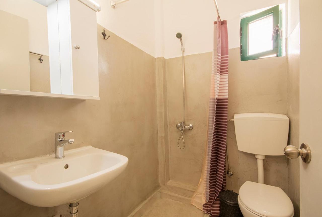 Issos Hotel apartamentowy Agios Georgios (Corfu)